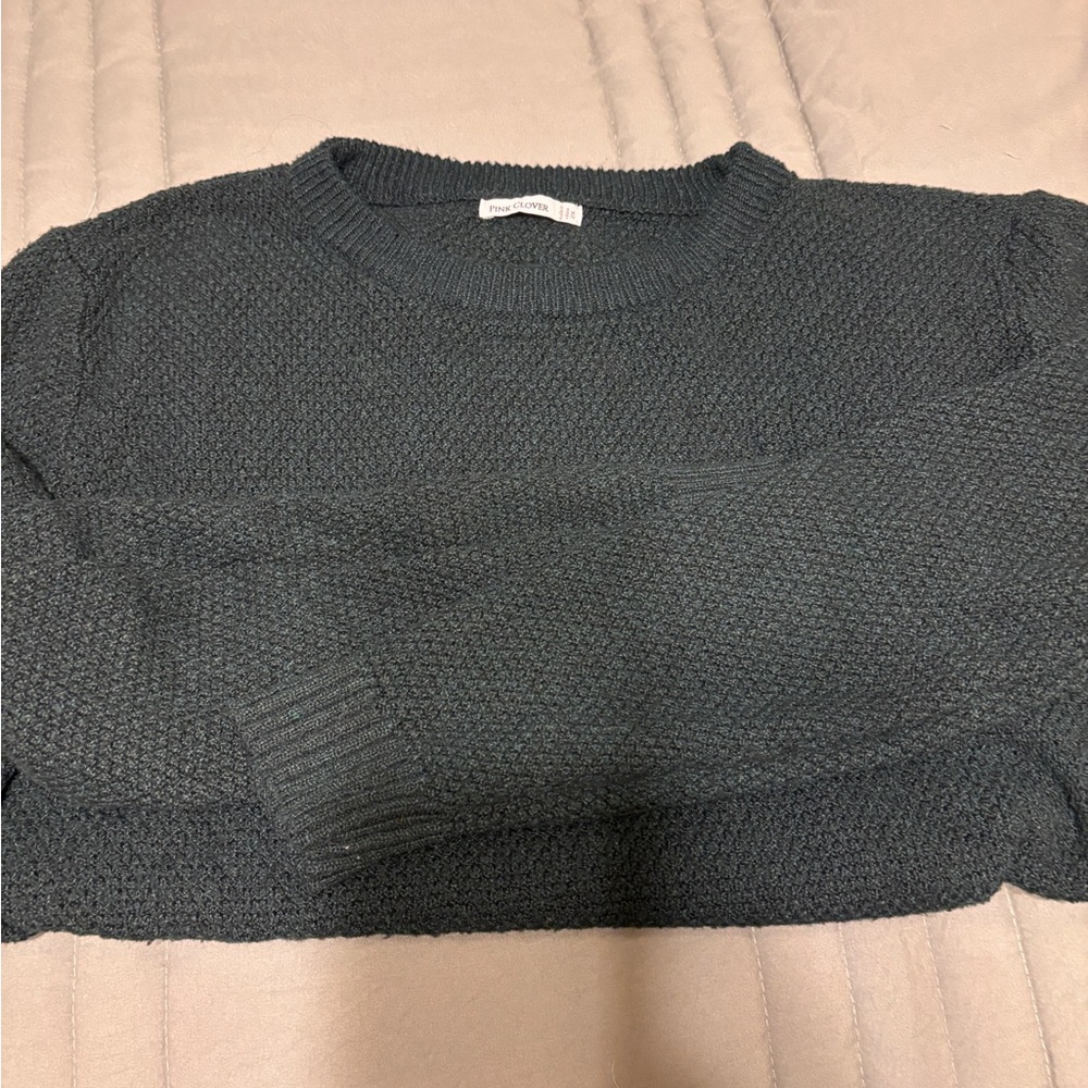 Women’s sweater